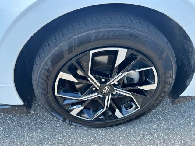 Used 2025 Hyundai Sonata SEL FWD image 11