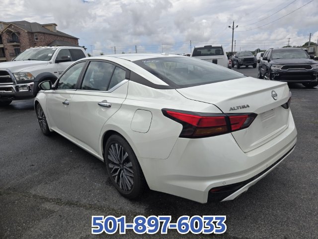 Used 2024 Nissan Altima 2.5 SV w/ SV Premium Package FWD image 2