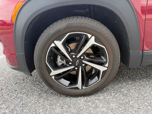 Used 2023 Chevrolet TrailBlazer RS w/ Sun and Liftgate Package FWD image 19