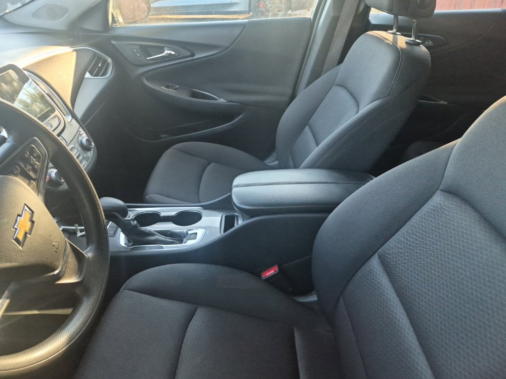 Used 2024 Chevrolet Malibu LT FWD image 22