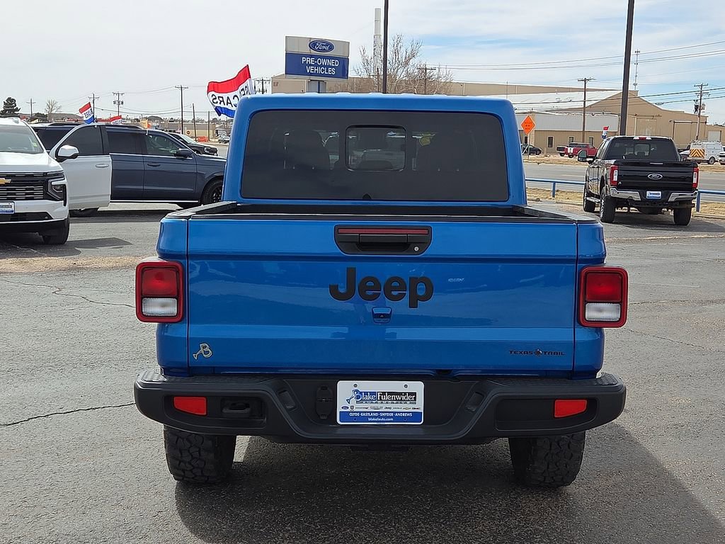 Used 2024 Jeep Gladiator Sport image 4