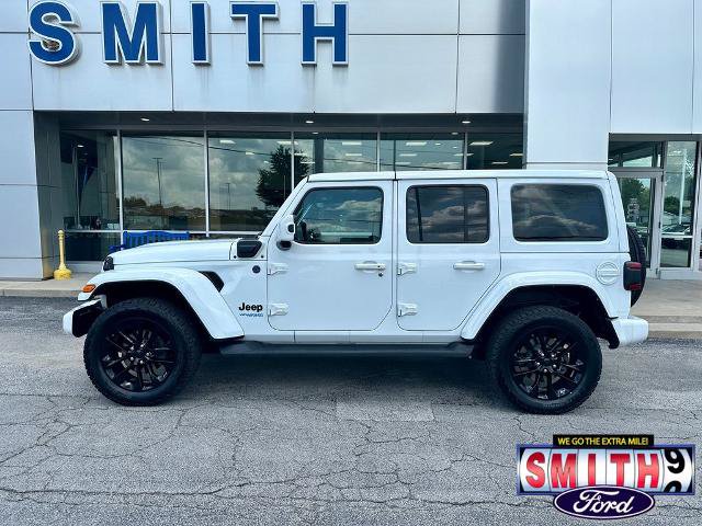 Used 2021 Jeep Wrangler Unlimited Sahara AWD/4WD image 3