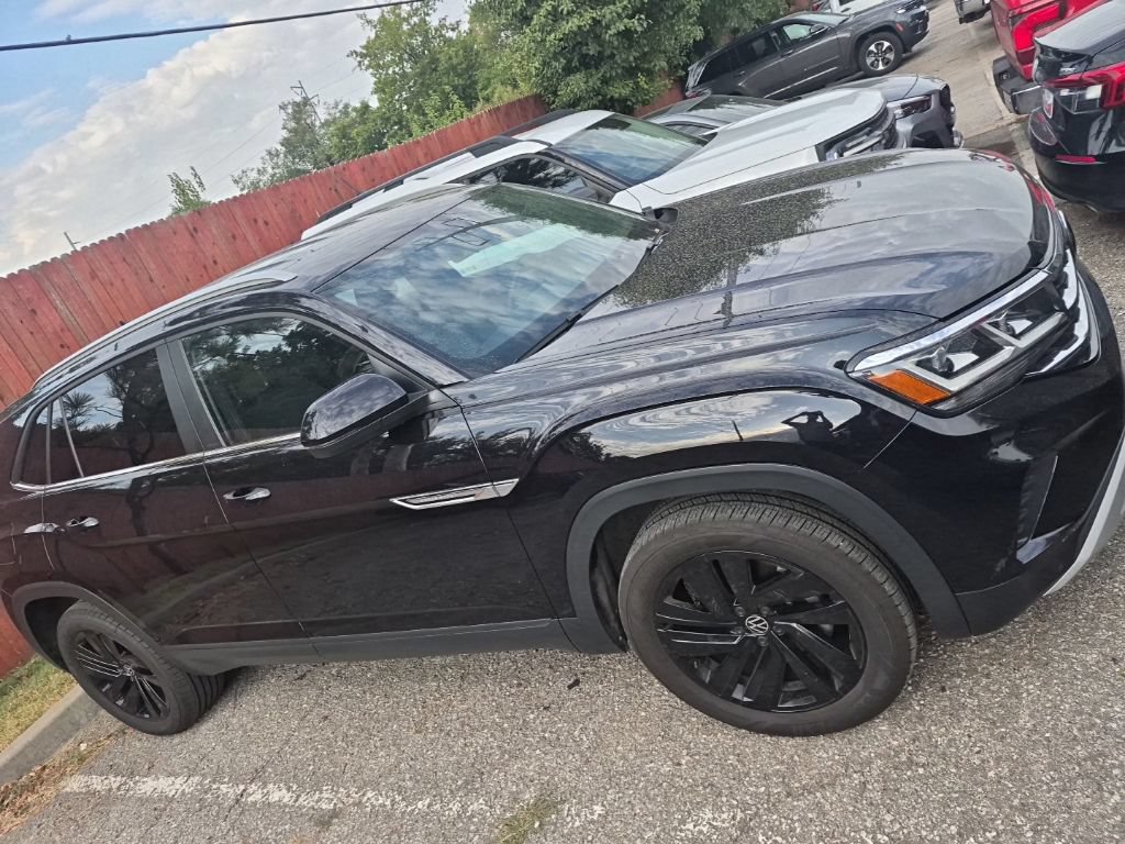 Used 2022 Volkswagen Atlas Cross Sport SE AWD/4WD image 21