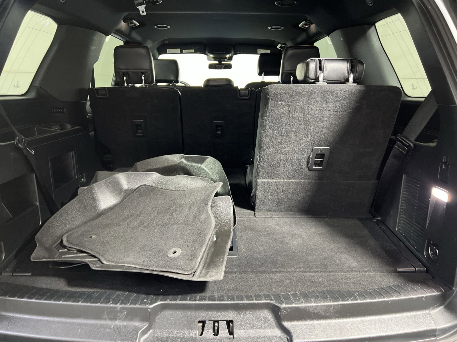 Certified 2020 Ford Expedition XLT w/ Equipment Group 202A image 25