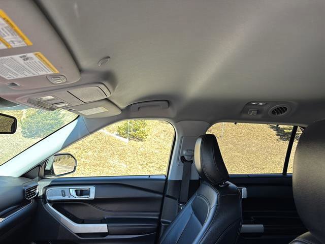 Certified 2022 Ford Explorer Limited w/ Equipment Group 301A image 14