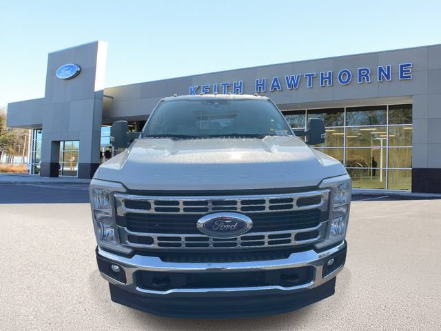 Certified 2026 Ford F350 XLT AWD/4WD image 2