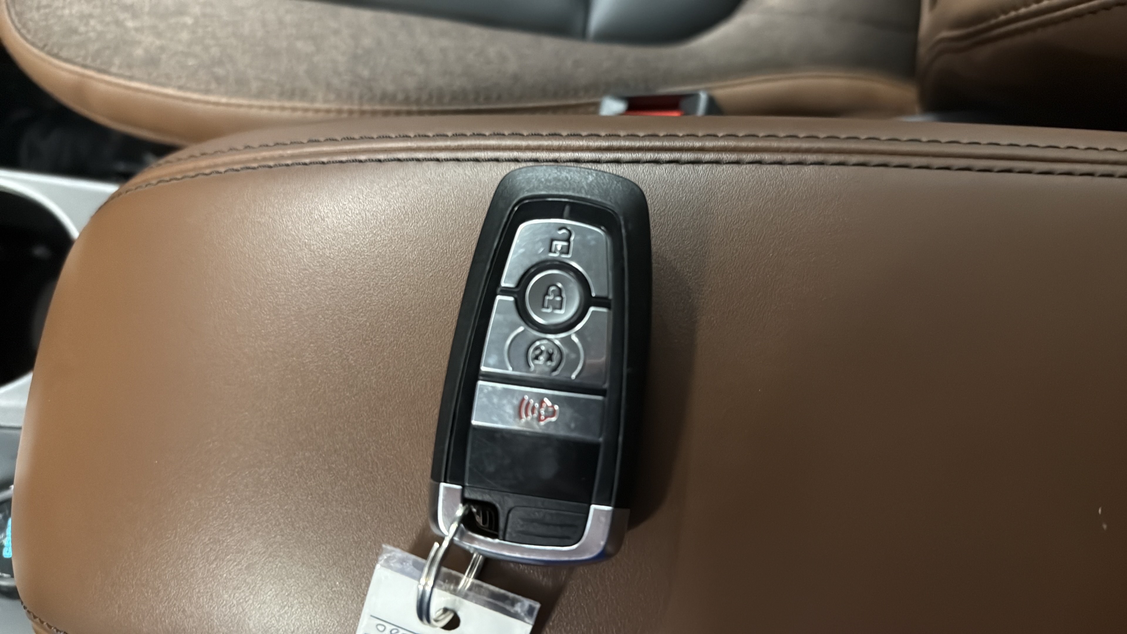 Certified 2025 Ford Bronco Sport Outer Banks w/ Outer Banks Tech Package+ AWD/4WD image 23