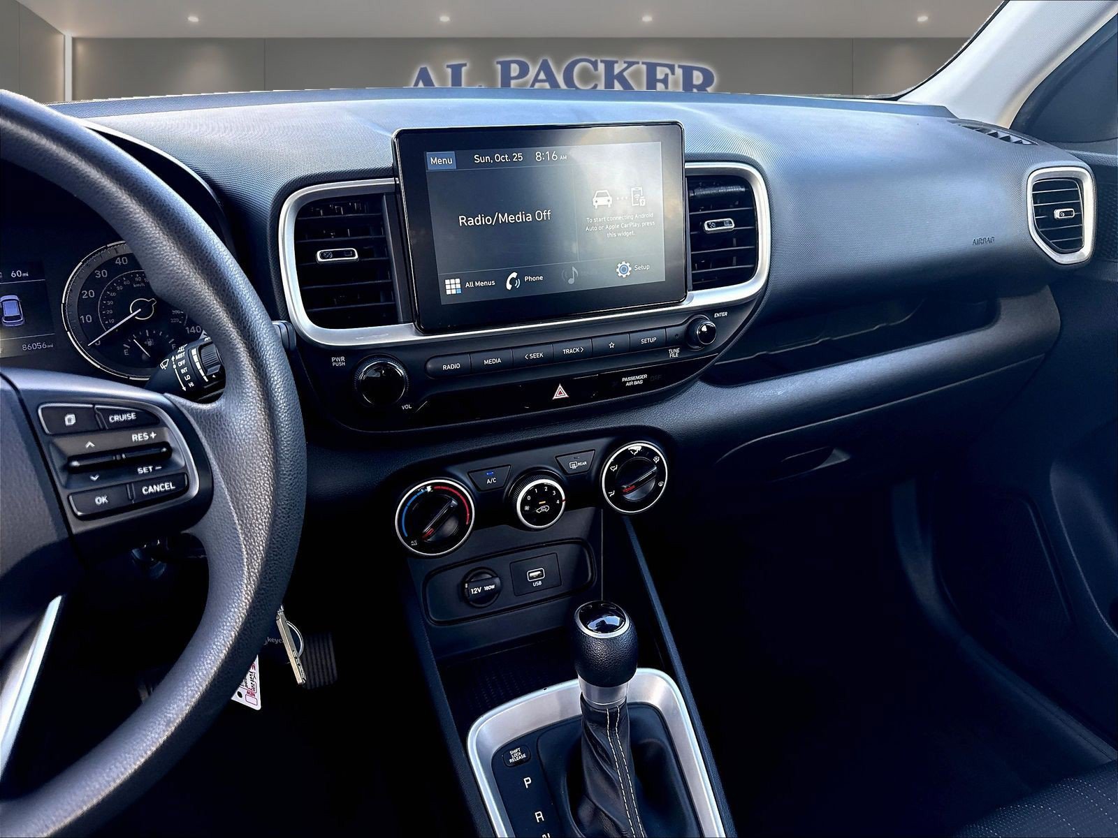 Used 2021 Hyundai Venue SE FWD image 13