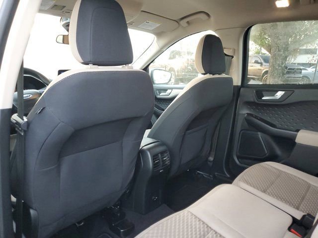 Certified 2020 Ford Escape SE image 10