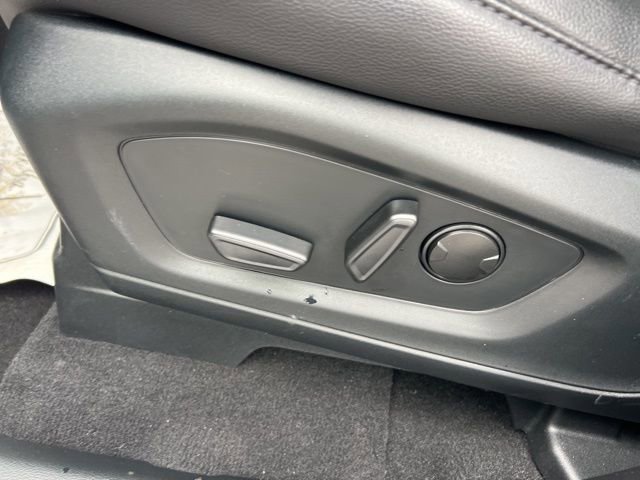 Certified 2023 Ford Explorer ST-Line w/ Class IV Trailer Tow Package image 23