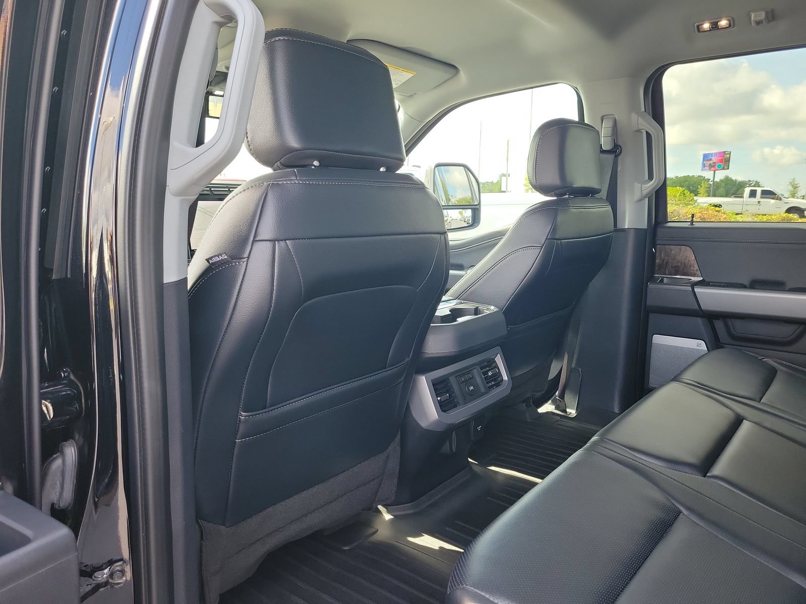 Certified 2024 Ford F250 Lariat w/ Sport Appearance Package AWD/4WD image 10