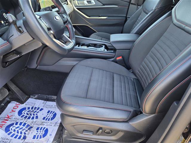 Certified 2025 Ford Explorer ST-Line AWD/4WD image 16