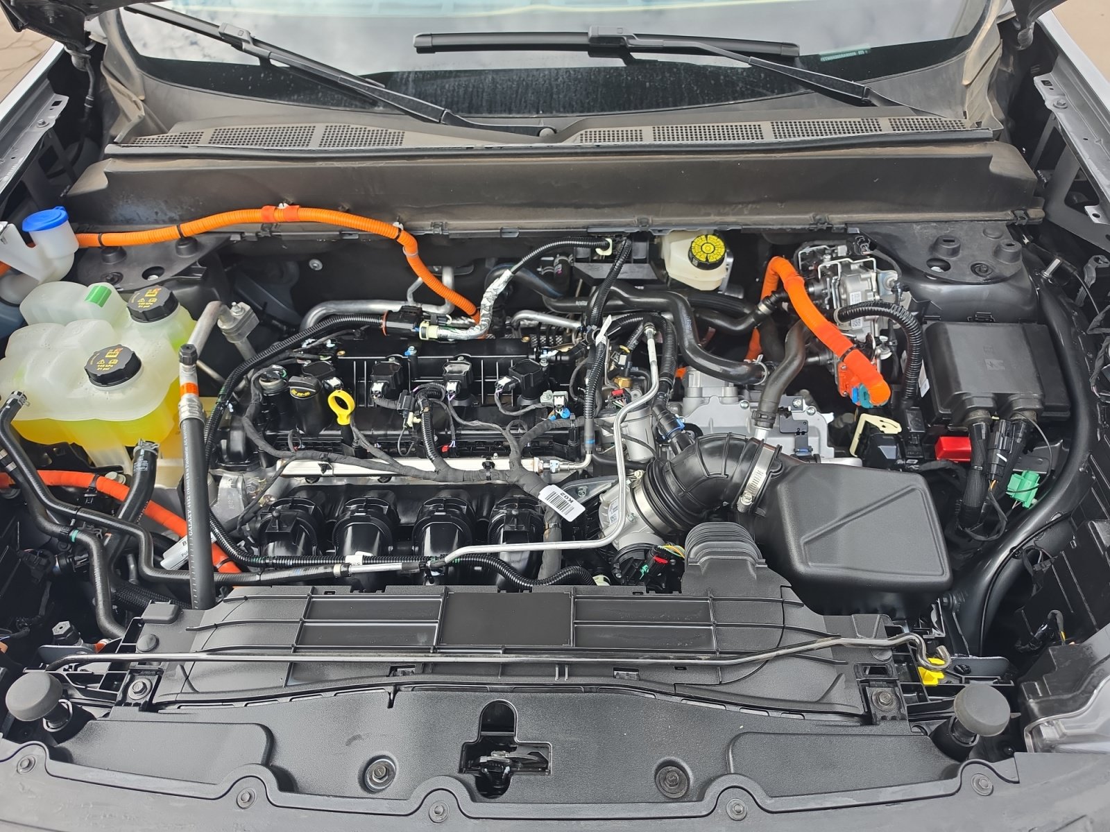 Certified 2025 Ford Maverick XLT w/ XLT Luxury Package FWD image 32