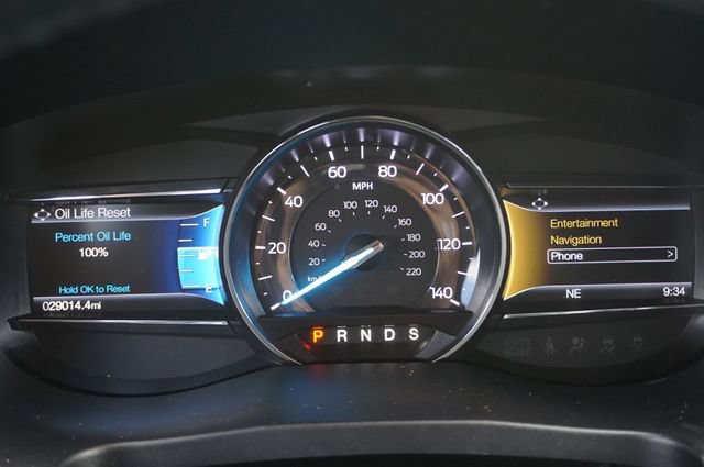 Certified 2019 Ford Explorer XLT w/ Equipment Group 202A FWD image 30