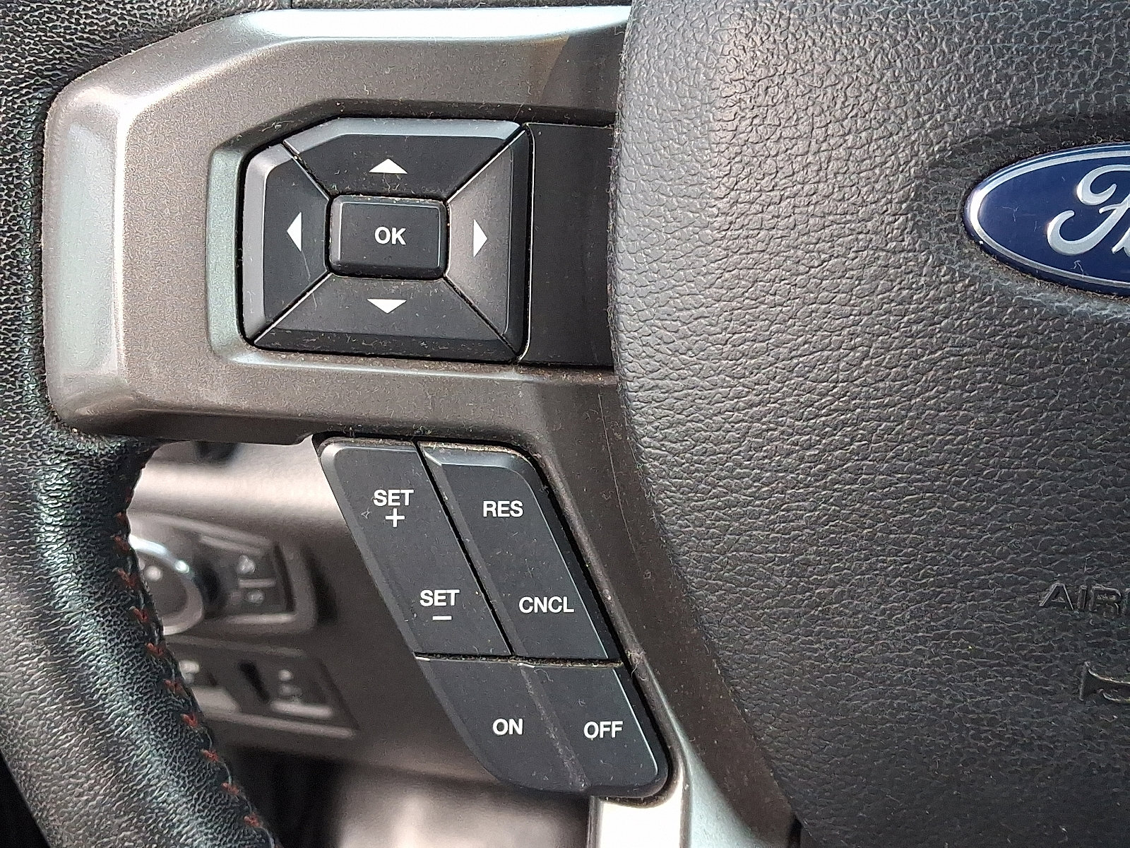 Certified 2019 Ford F150 XLT w/ Equipment Group 302A Luxury image 25