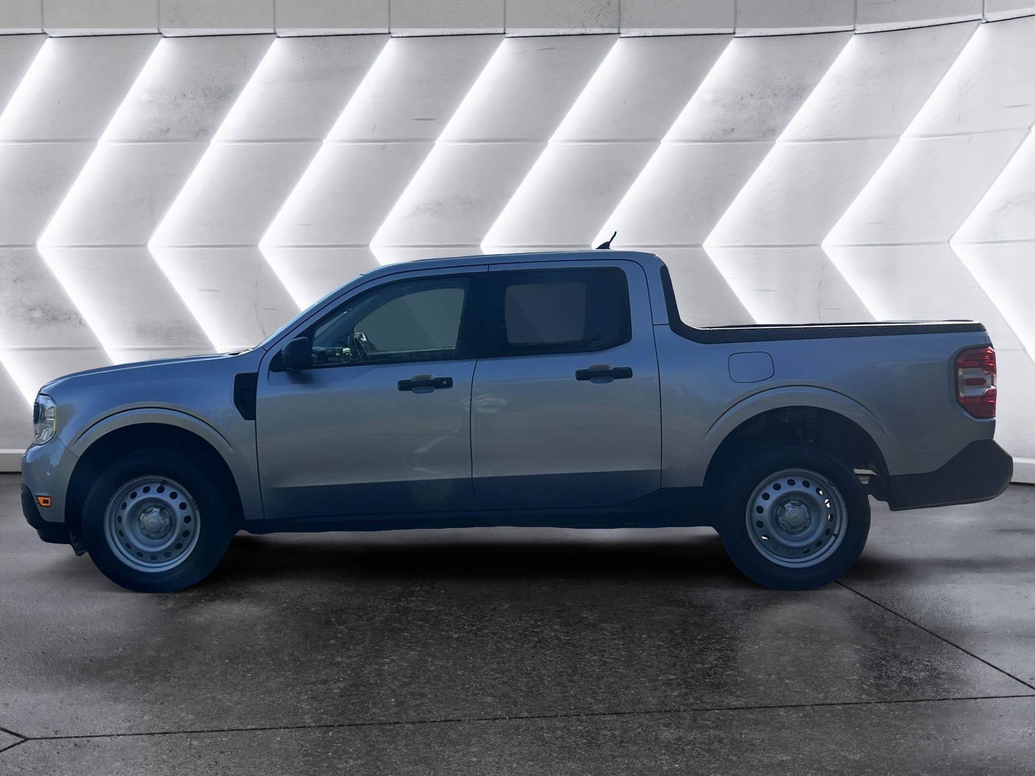 Certified 2022 Ford Maverick XL FWD image 4