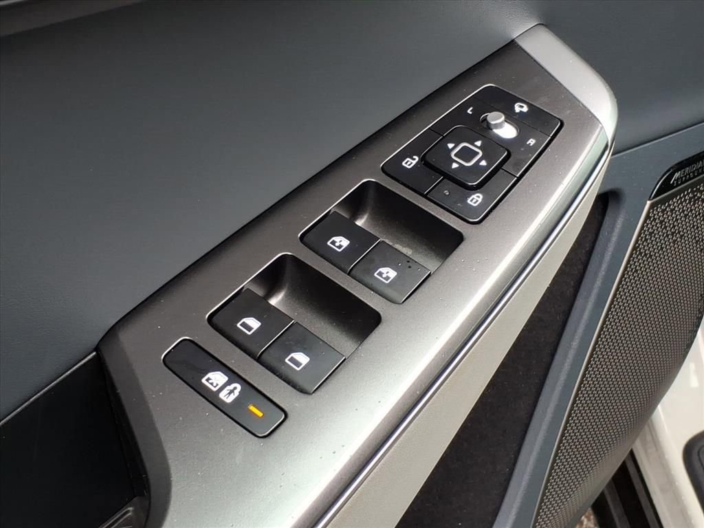 Used 2023 Kia EV6 Wind w/ Wind Technology Package image 14