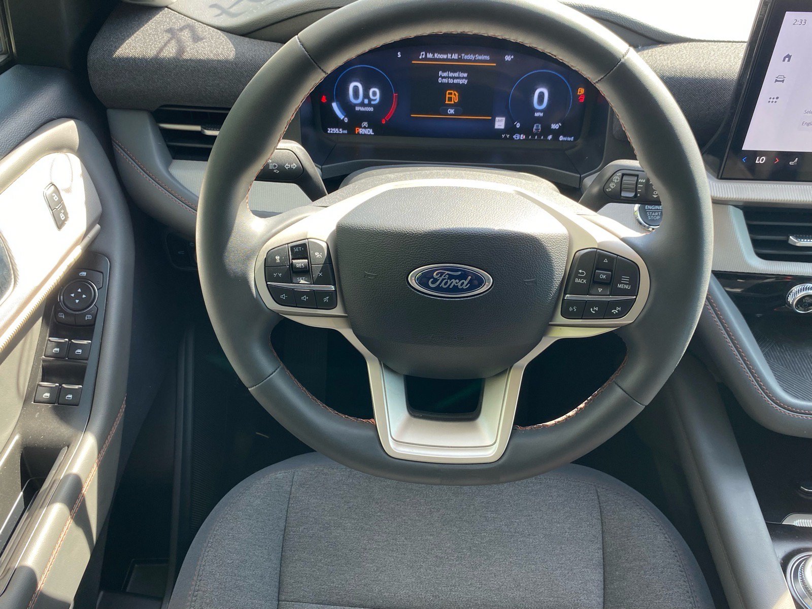 Certified 2025 Ford Explorer Active RWD image 5