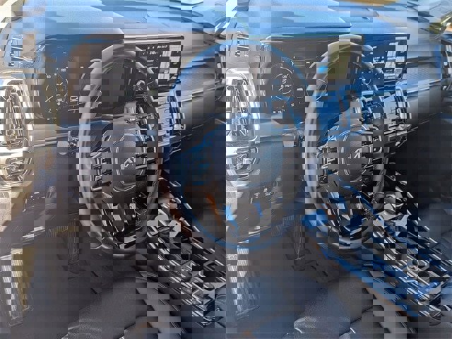 Used 2023 Kia Sorento SX image 11