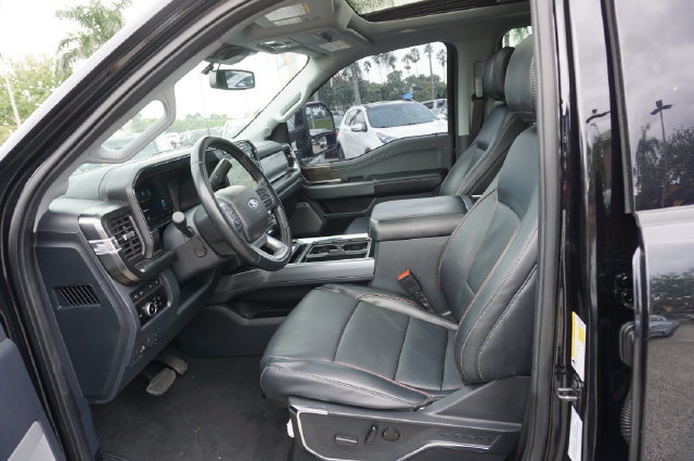 Certified 2024 Ford F250 Lariat w/ Lariat Ultimate Package AWD/4WD image 32