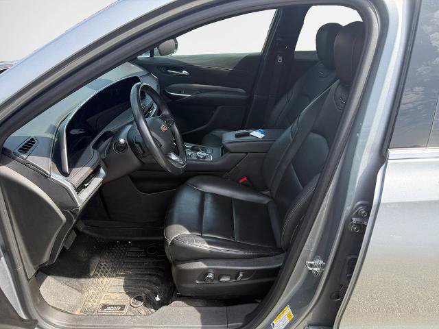 Used 2024 Cadillac XT4 Premium Luxury AWD/4WD image 12