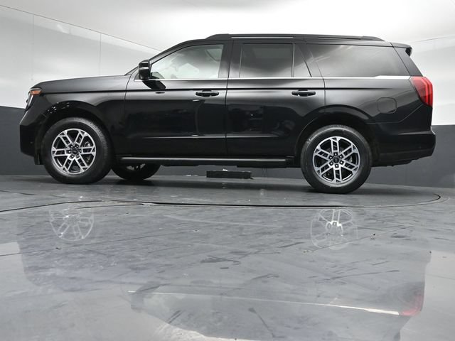 Certified 2025 Ford Expedition Active AWD/4WD image 42