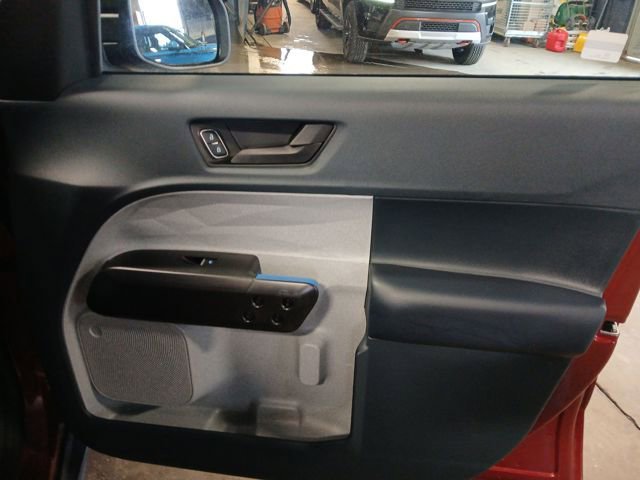 Certified 2025 Ford Maverick XLT image 54