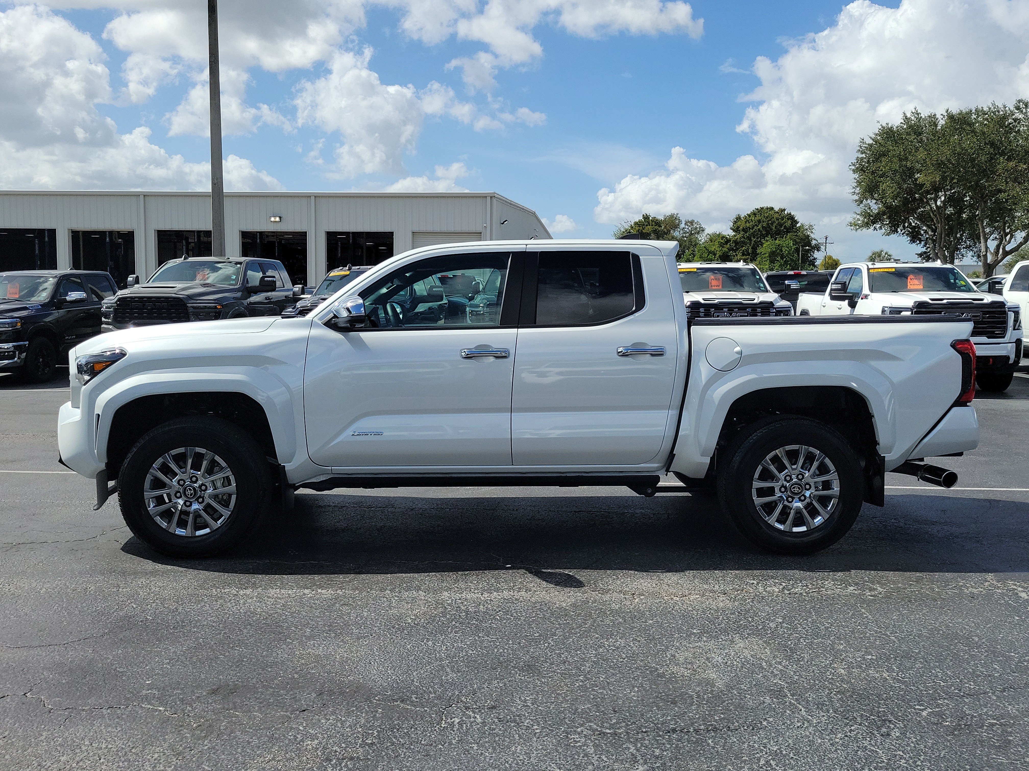 Used 2026 Toyota Tacoma Limited AWD/4WD image 6