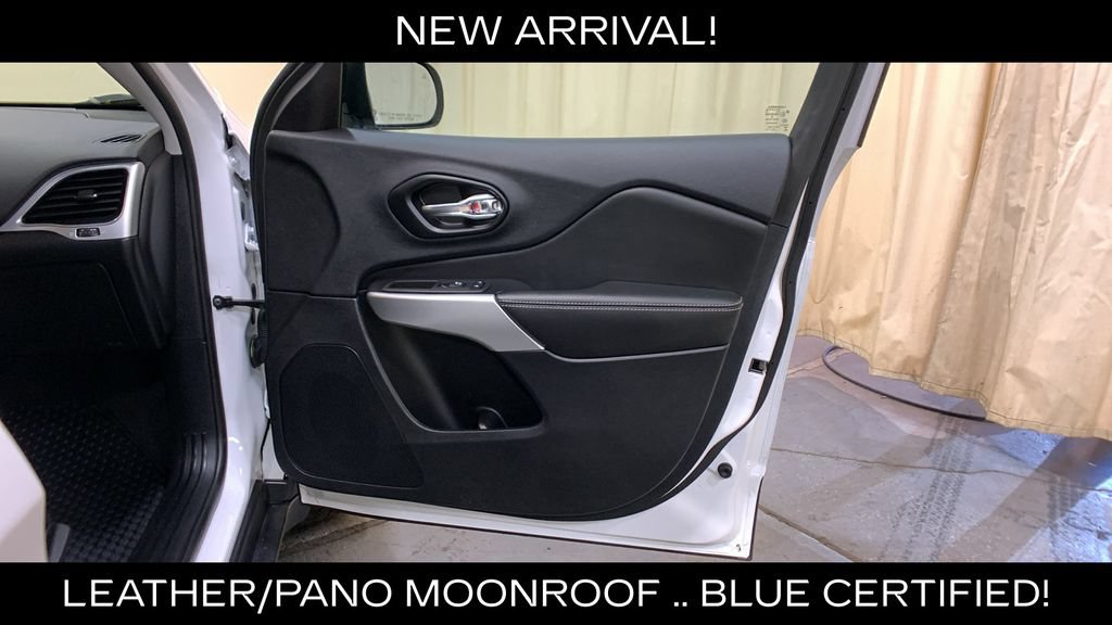 Used 2022 Jeep Cherokee Latitude w/ Sun & Sound Group AWD/4WD image 10
