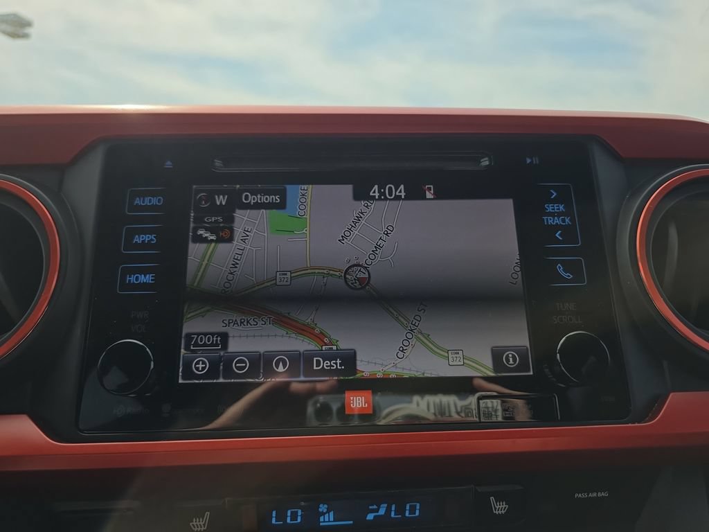 Used 2019 Toyota Tacoma TRD Sport AWD/4WD image 33