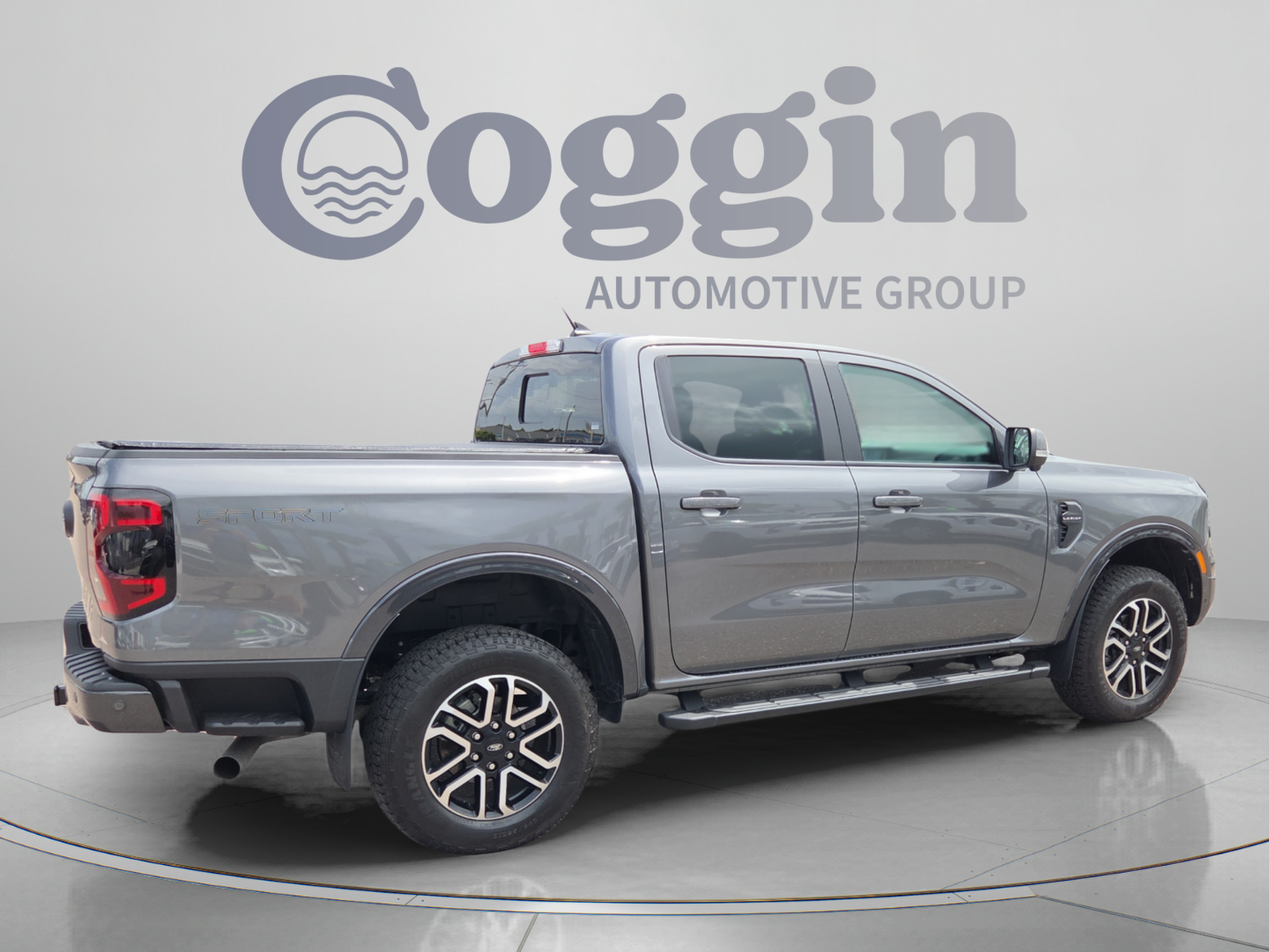 Certified 2024 Ford Ranger Lariat w/ Trailer Tow Package RWD image 5
