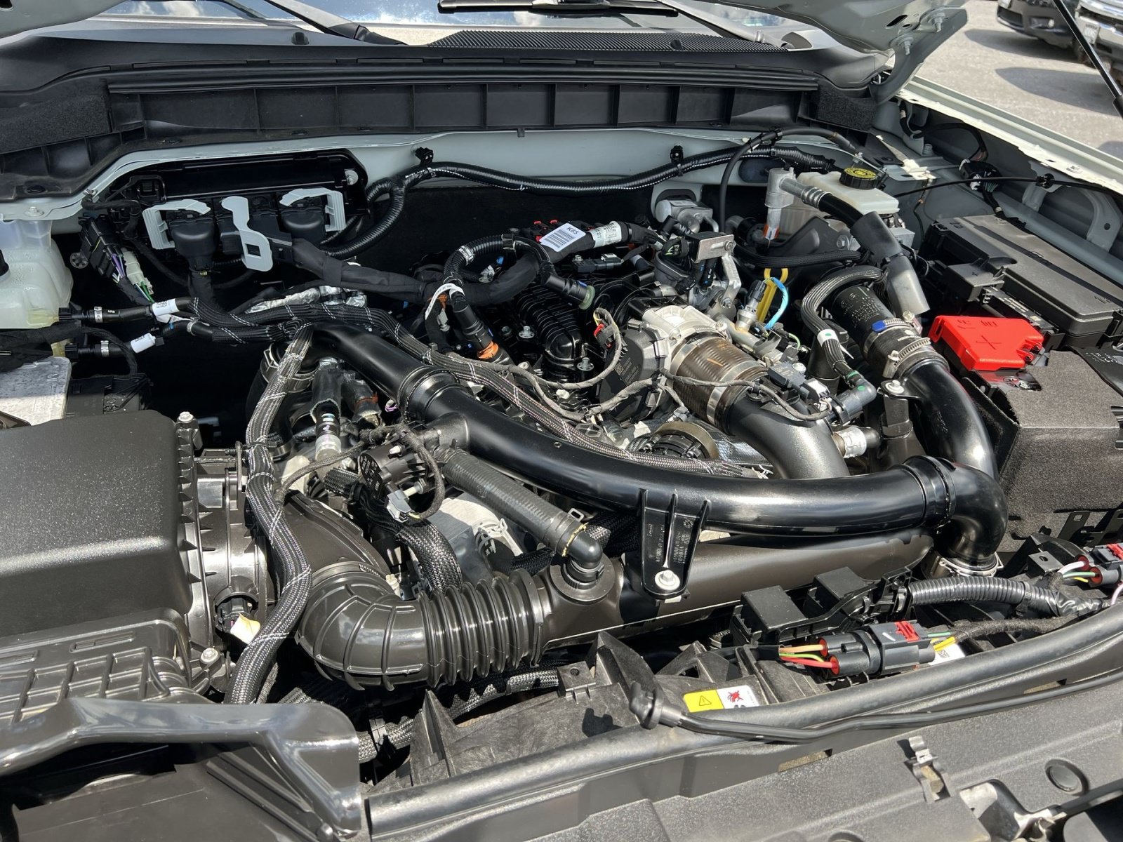 Certified 2022 Ford Bronco Wildtrak AWD/4WD image 35