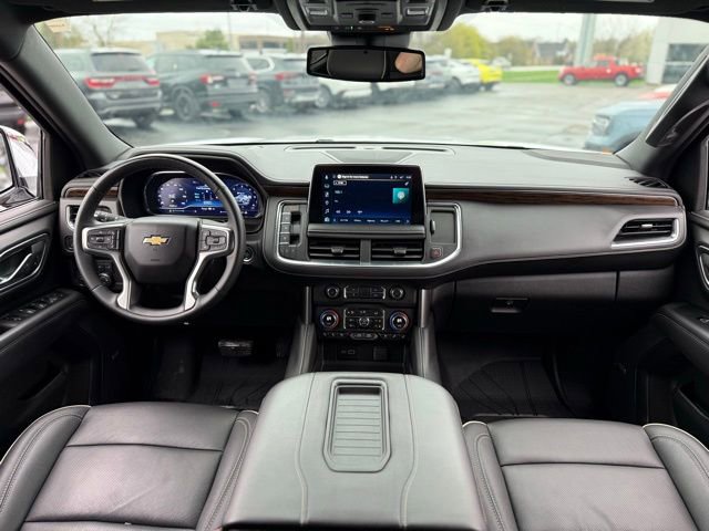 Used 2024 Chevrolet Tahoe Premier AWD/4WD image 2