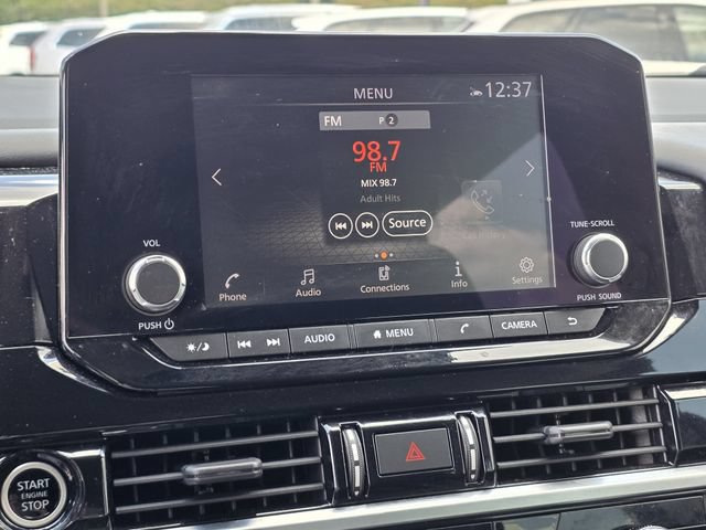 Used 2022 Nissan Pathfinder SV FWD image 9