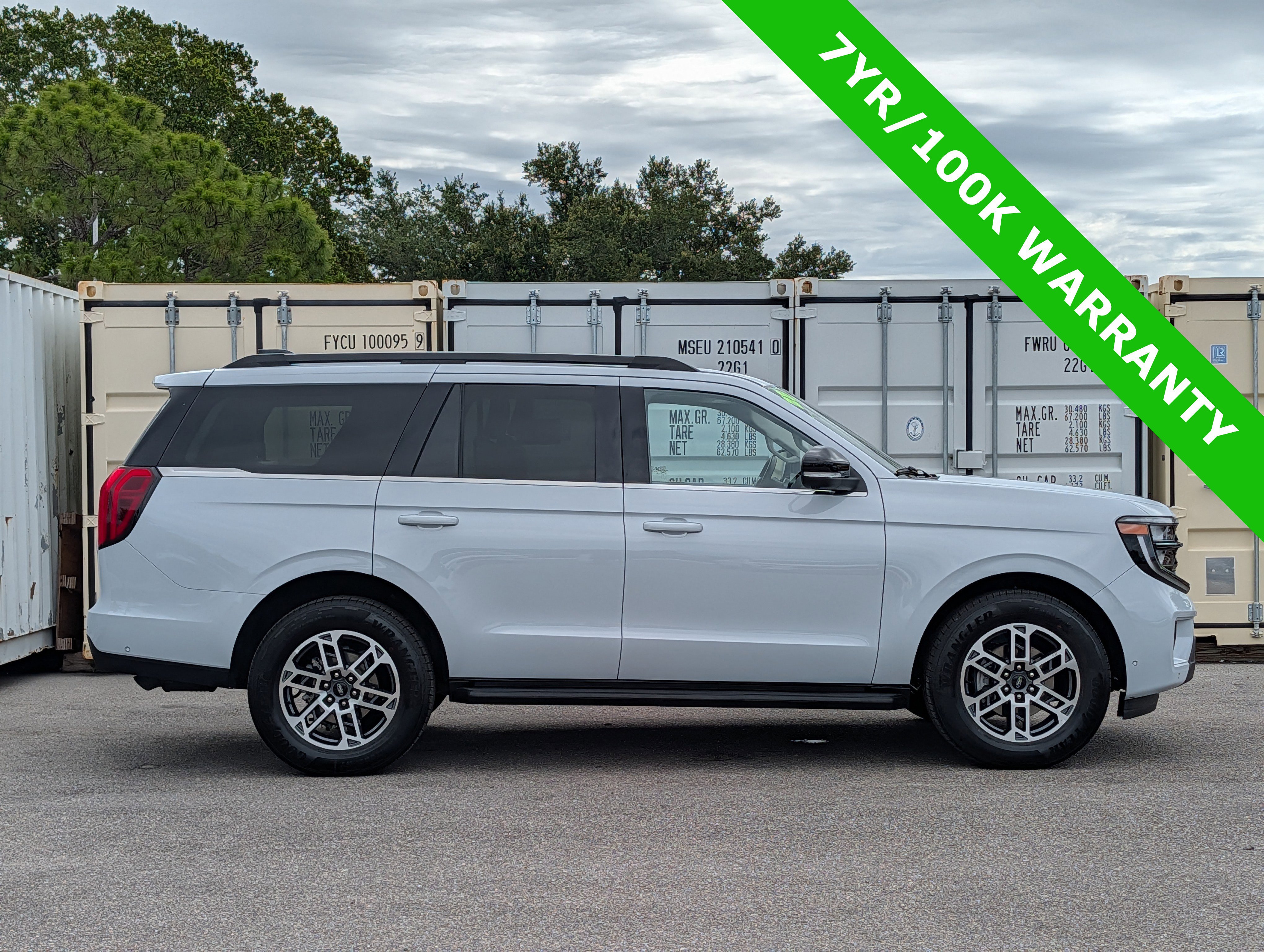 Certified 2025 Ford Expedition Active RWD image 3