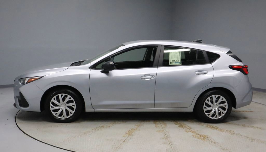 Used 2025 Subaru Impreza 2.0i image 2