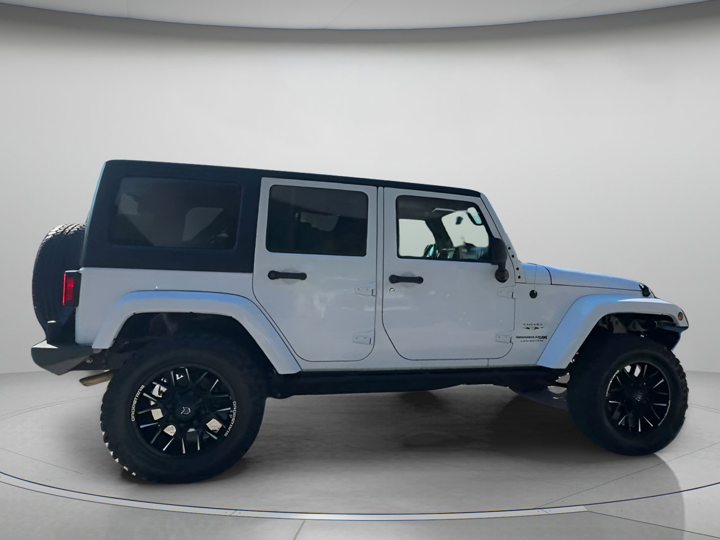 Used 2018 Jeep Wrangler Unlimited Sahara image 31
