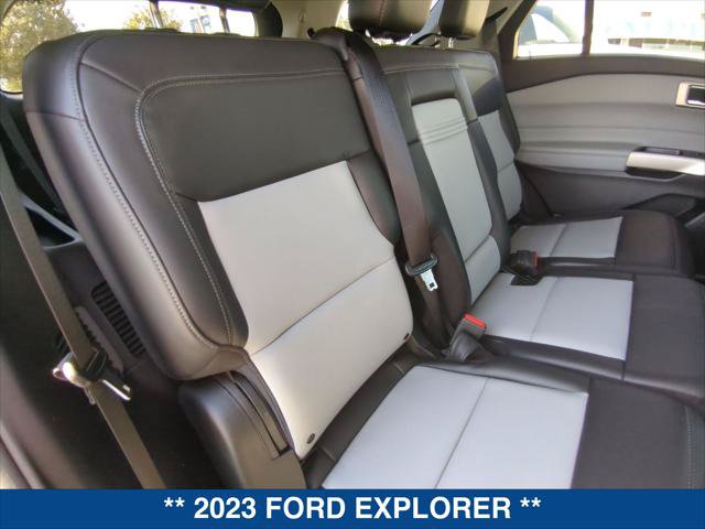 Certified 2023 Ford Explorer XLT w/ Equipment Group 202A RWD image 22