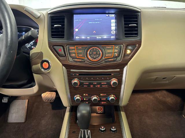 Used 2018 Nissan Pathfinder Platinum FWD image 27