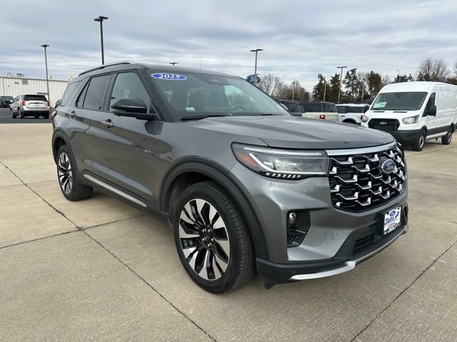 Certified 2025 Ford Explorer Platinum w/ LUX Leather Package AWD/4WD image 9
