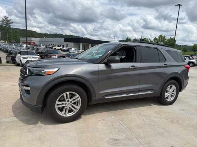 Certified 2021 Ford Explorer XLT w/ Equipment Group 202A AWD/4WD image 21