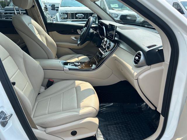Used 2018 Mercedes-Benz GLC 300 4MATIC image 19