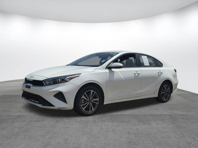 Used 2024 Kia Forte LXS FWD image 7
