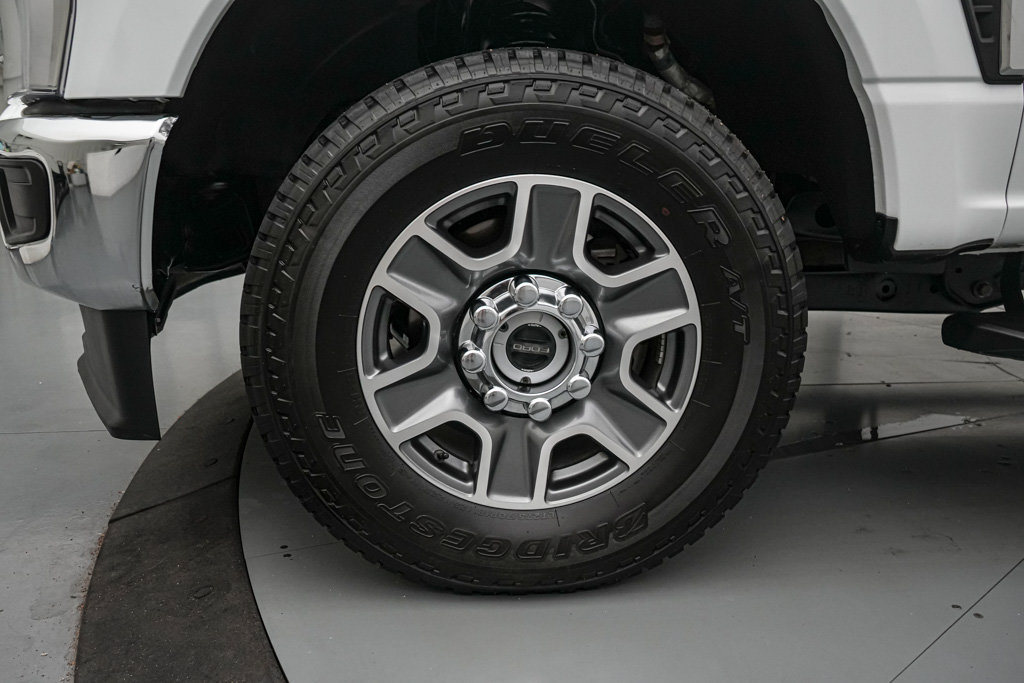 Certified 2025 Ford F250 XLT w/ FX4 Off-Road Package AWD/4WD image 11