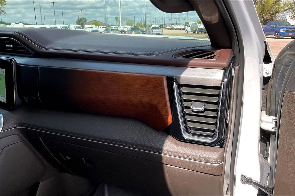 Used 2022 GMC Sierra 1500 Denali w/ Denali Reserve Package AWD/4WD image 23