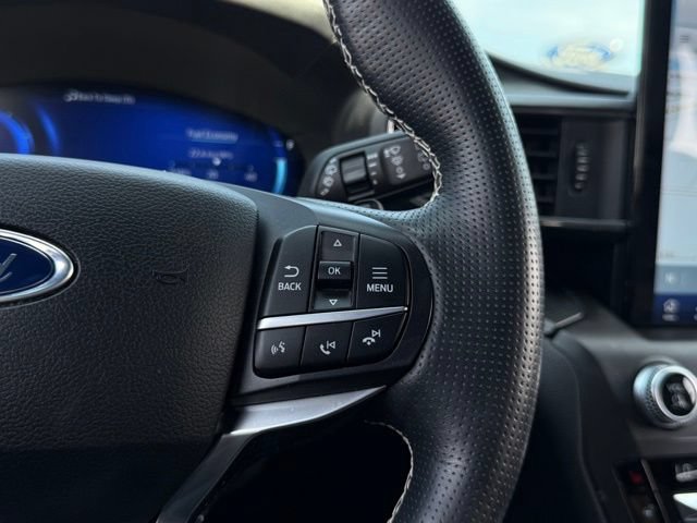 Certified 2020 Ford Explorer ST w/ Premium Technology Package AWD/4WD image 9