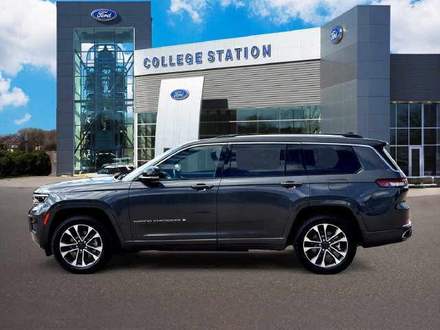 Used 2022 Jeep Grand Cherokee L Overland w/ Advanced Protech Group III AWD/4WD image 4