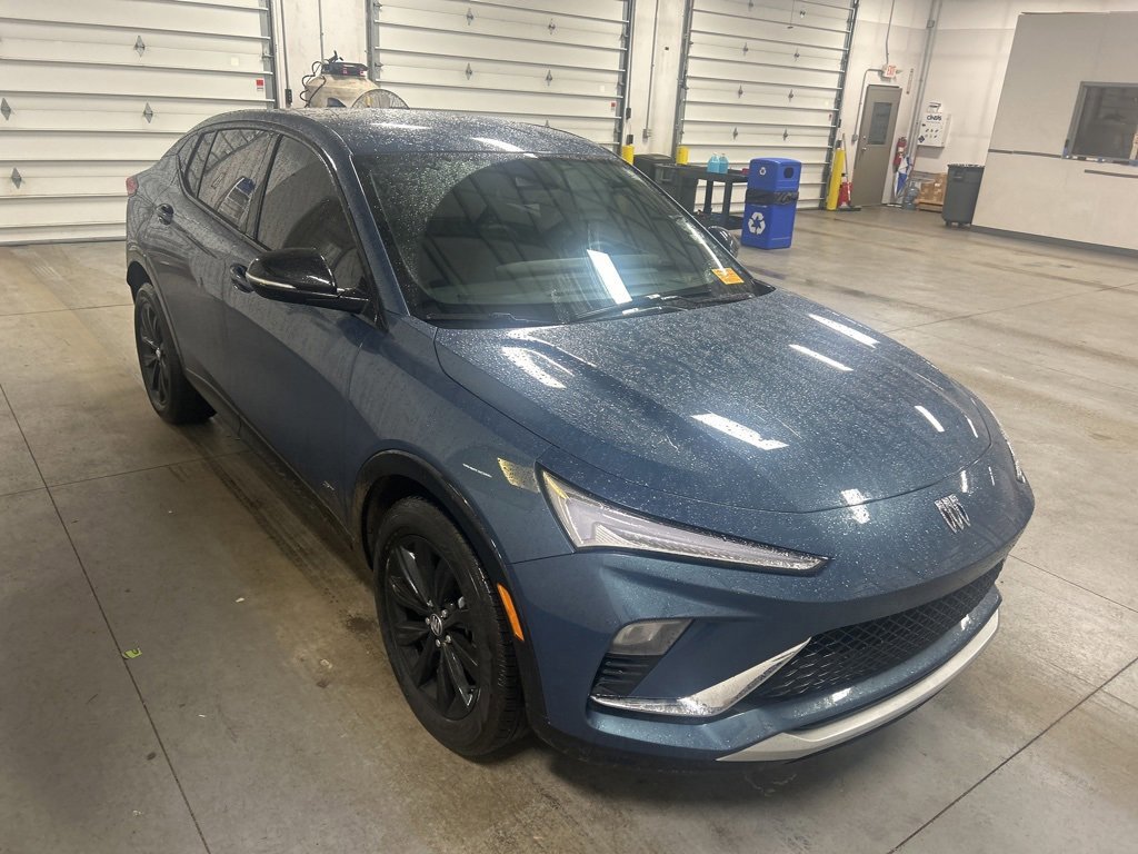 Used 2025 Buick Envista Sport Touring image 4