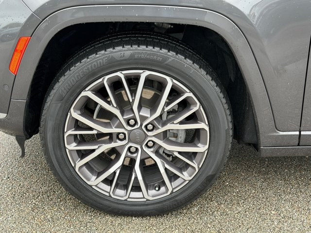 Used 2022 Jeep Grand Cherokee L Summit AWD/4WD image 13