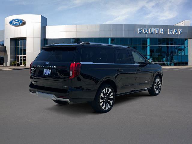 Certified 2025 Ford Expedition Max Platinum w/ Driver's Package AWD/4WD image 5